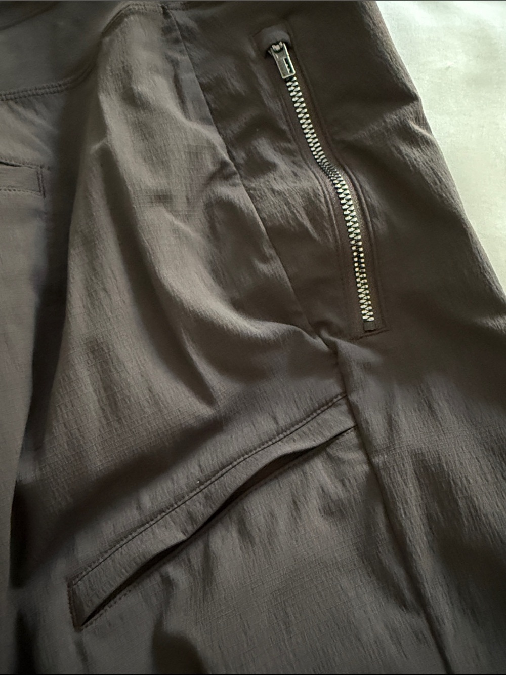 Athleta Zip-Pocket Performance - Picture 6 of 6
